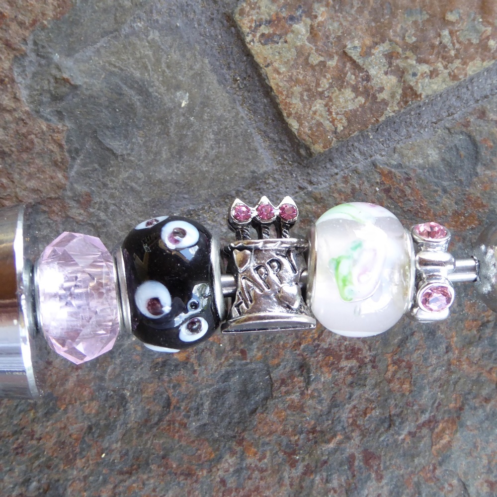 Handmade Beaded Wine Bottle Stopper Beads Cake